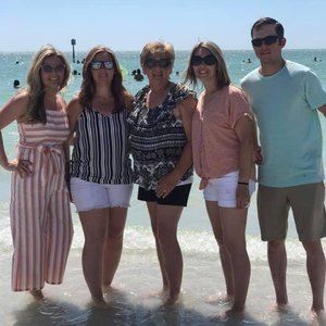 Meet your Posher, Cindy